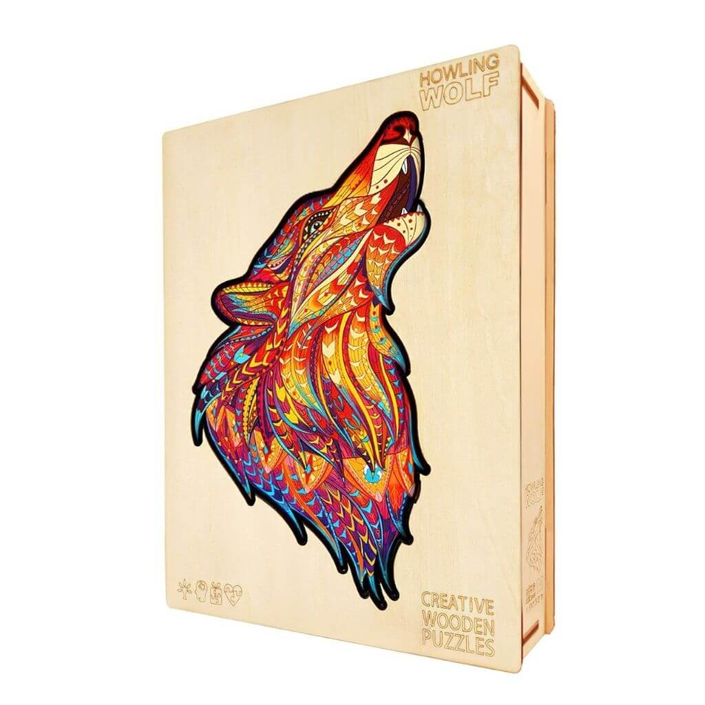 Wooden jigsaw puzzles wolf packed in a wooden box