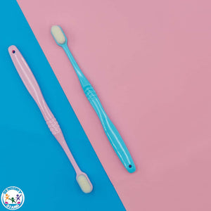 Manual toothbrushes for adults pink and blue